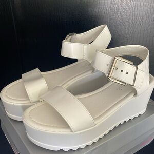White Platform Sandal Size 8